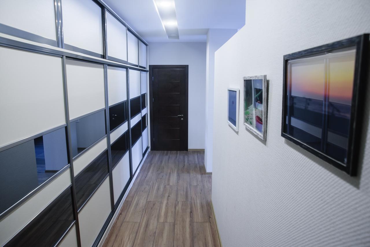Boulevard apartment Batoemi Buitenkant foto