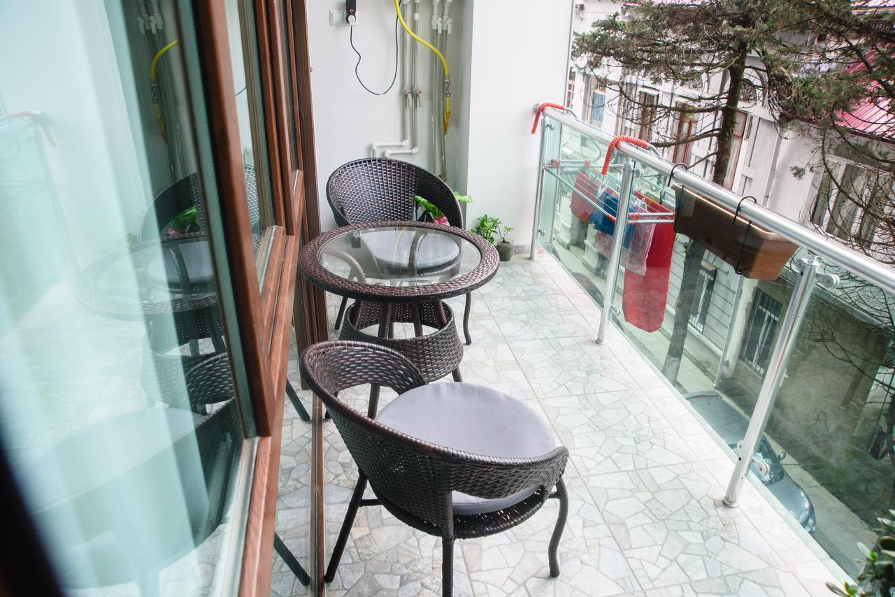 Boulevard apartment Batoemi Buitenkant foto