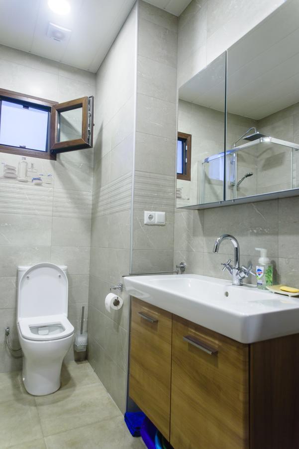 Boulevard apartment Batoemi Buitenkant foto