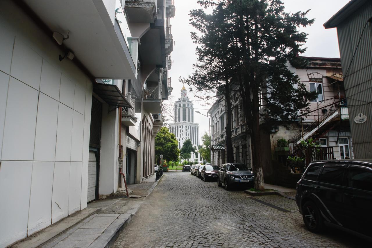Boulevard apartment Batoemi Buitenkant foto