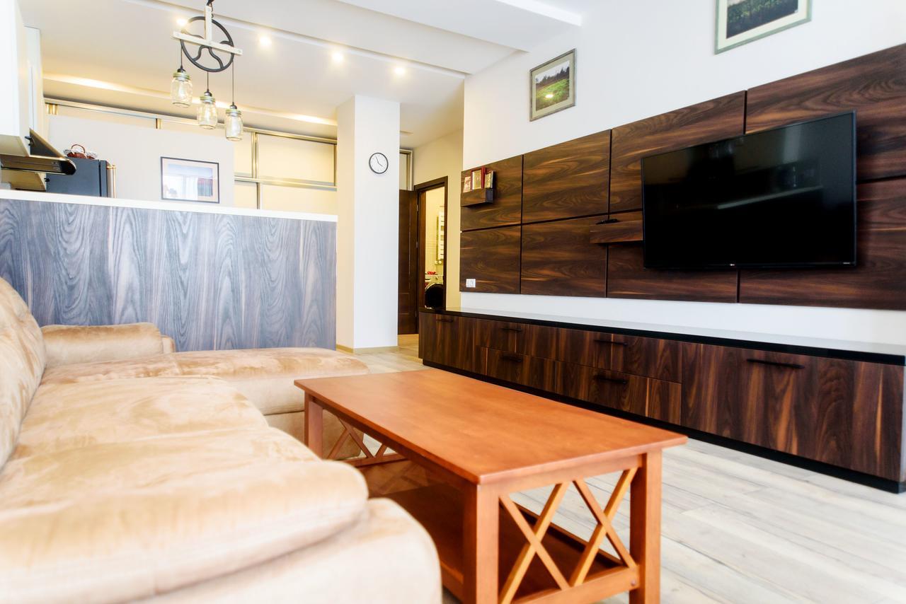 Boulevard apartment Batoemi Buitenkant foto